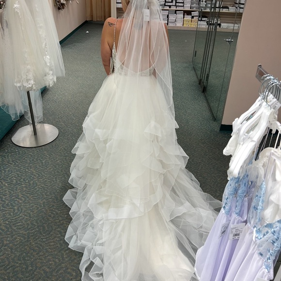 Elegant White Wedding Dress with Silver Embellishments - Picture 11 of 11